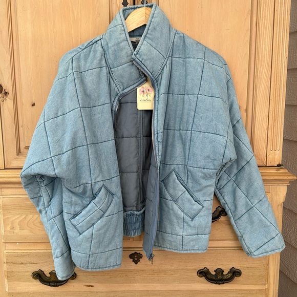 entro Jackets & Blazers - NWT Entro quilted Chambray Blue Jacket - small